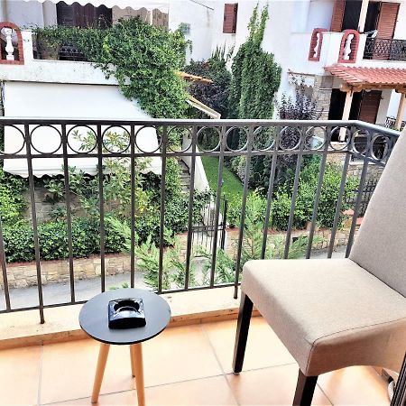 Luxury 2Br Apartment 50M From Beach Pefkochori Exterior photo